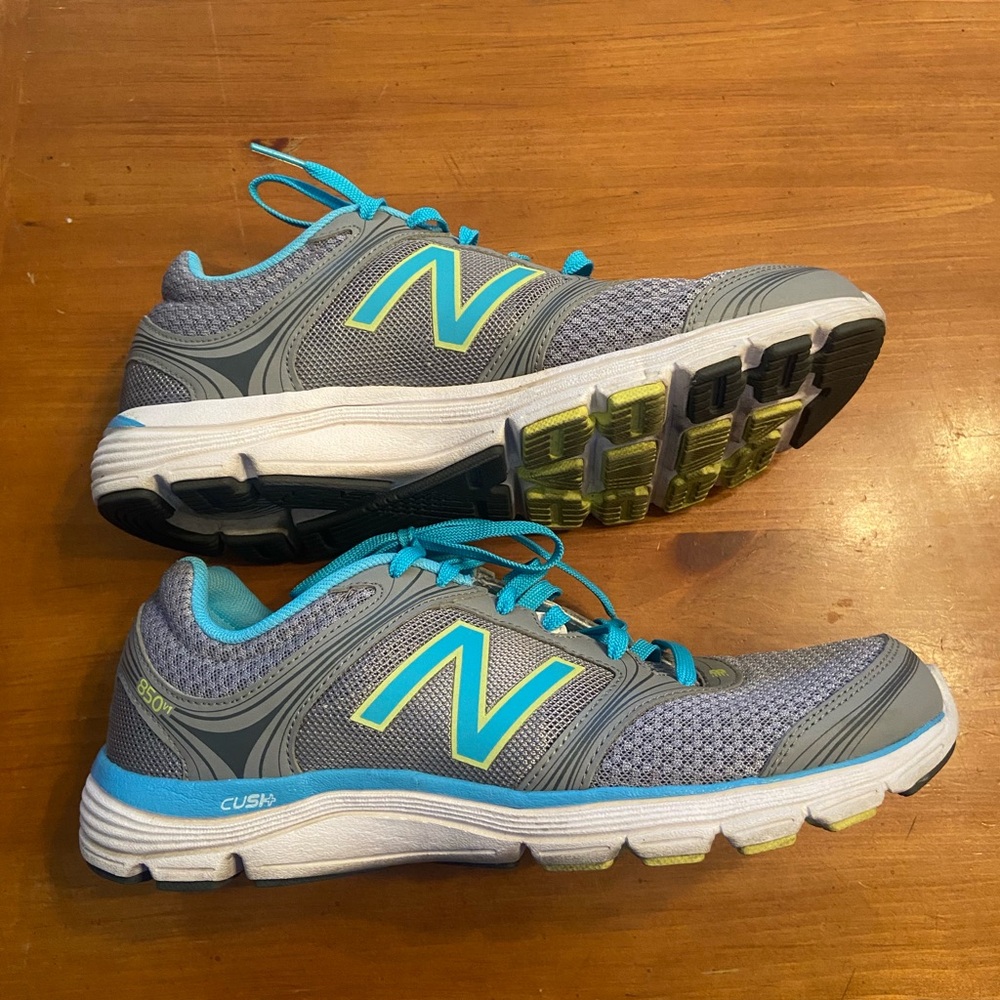 New Balance 850 W850v1 Running Shoes Women's Sz 9.5 Gray Turquoise Cush Training